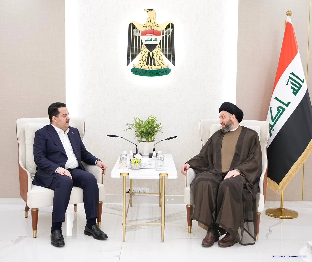 السيد الحكيم يستقبل رئيس الوزراء السوداني ويجدد دعمه للحكومة في مكافحة الفساد وتقديم الخدمات