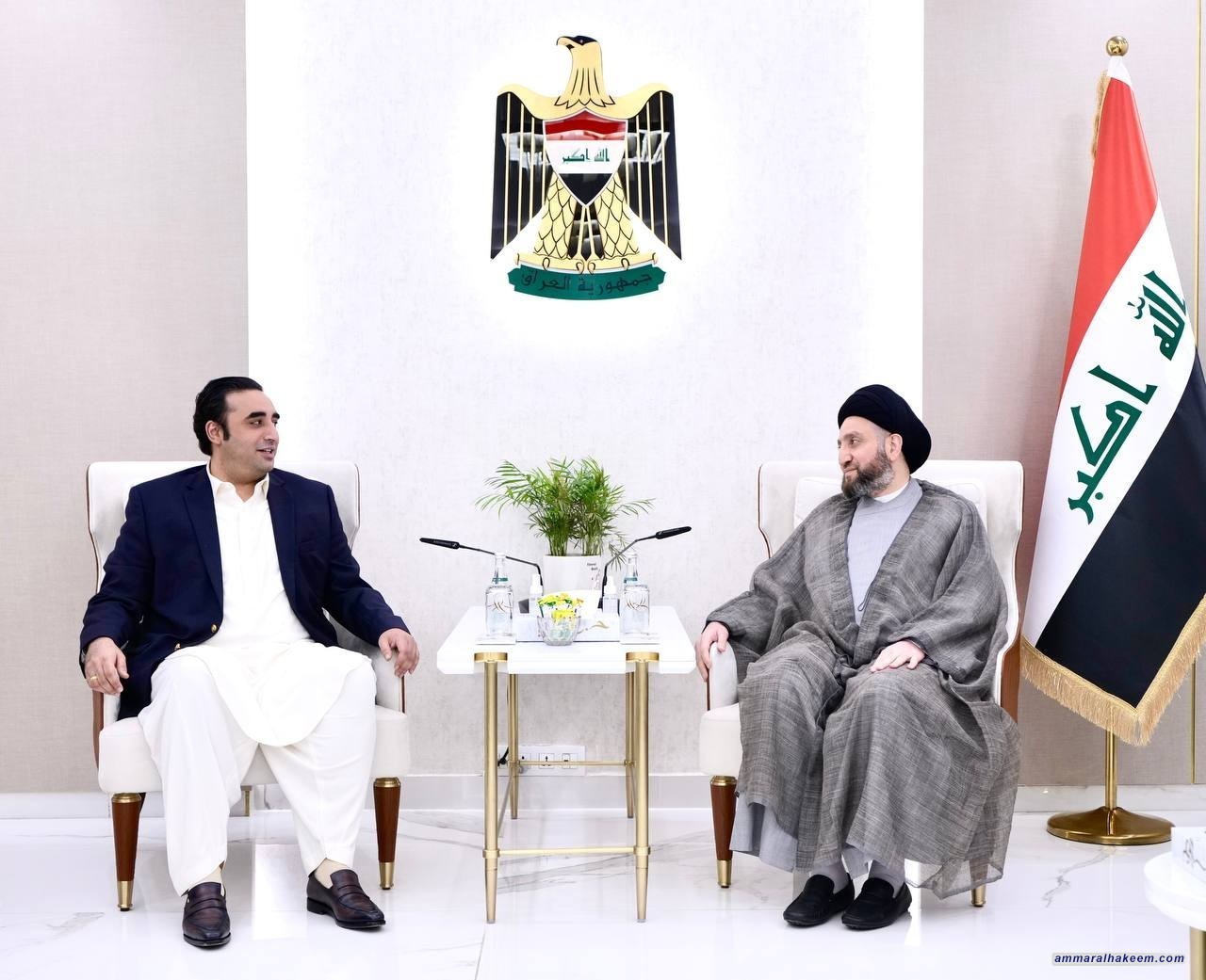 Sayyid Al-Hakeem receives Pakistani Foreign Minister, calls for economic, military cooperation with Islamabad