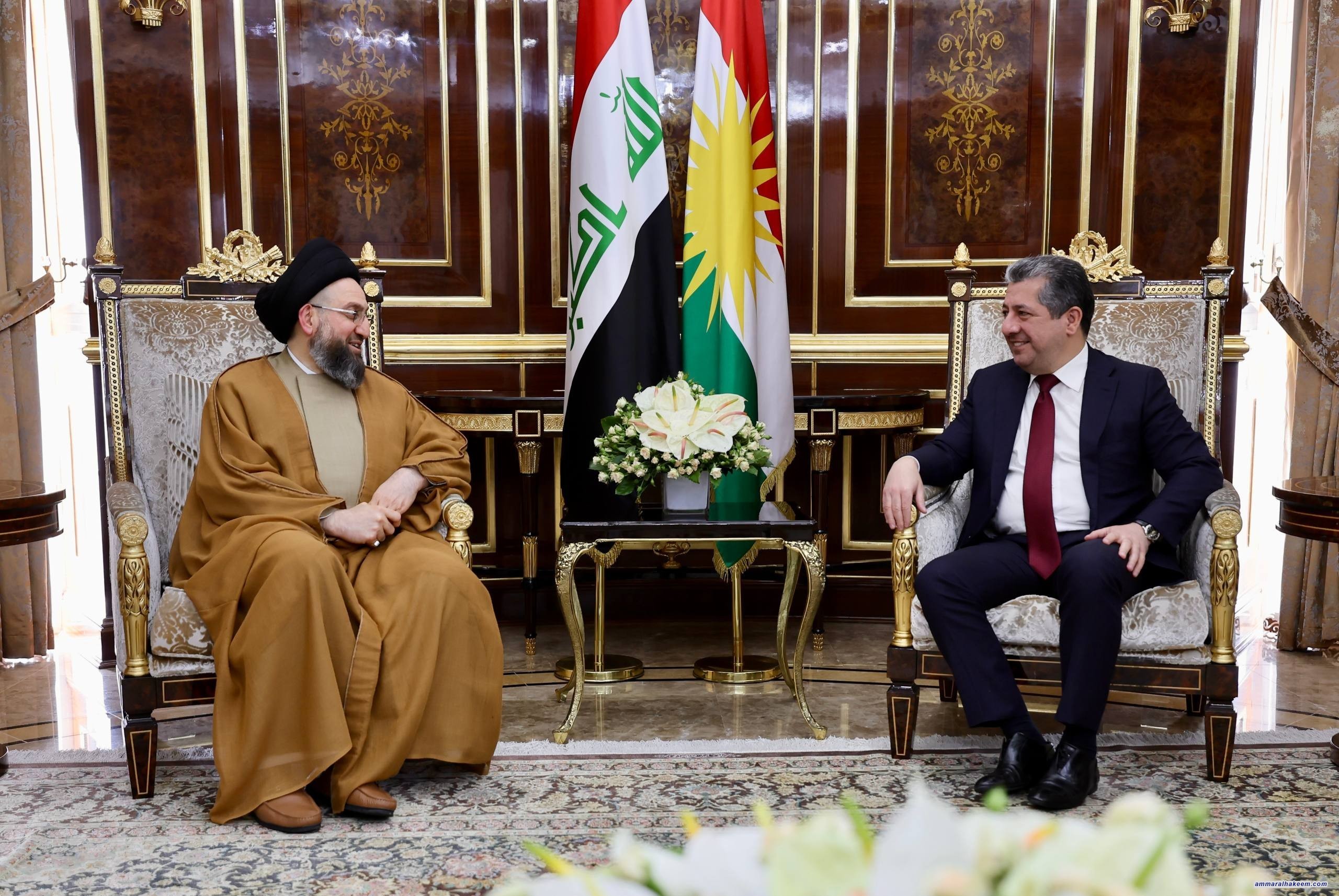 السيد الحكيم يلتقي مسرور بارزاني: الاستقرار الشامل أساس استقرار العراق والاتفاق النفطي خطوة نحو تفاهمات أوسع
