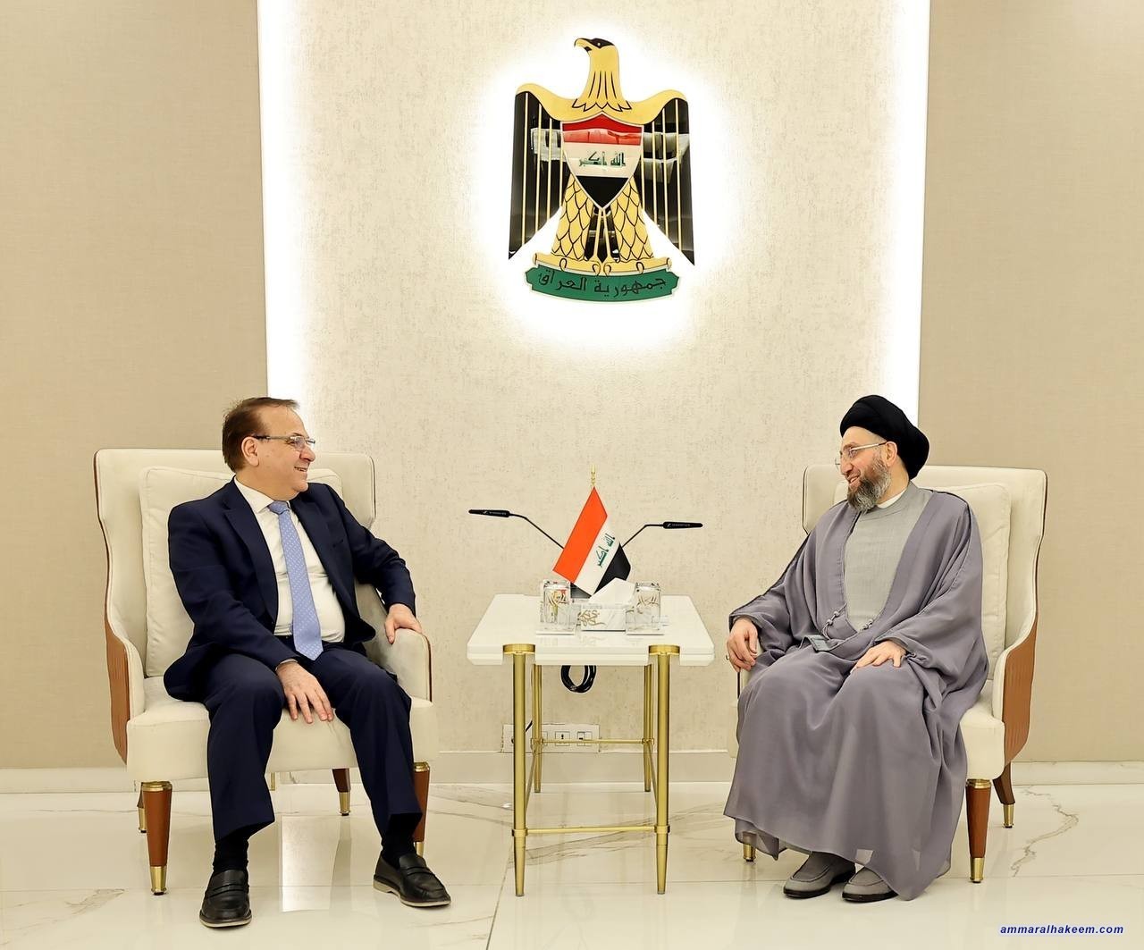 السيد الحكيم يستقبل السفير اللبناني في العراق: دعم مستمر للبنان في مرحلة إعادة الإعمار