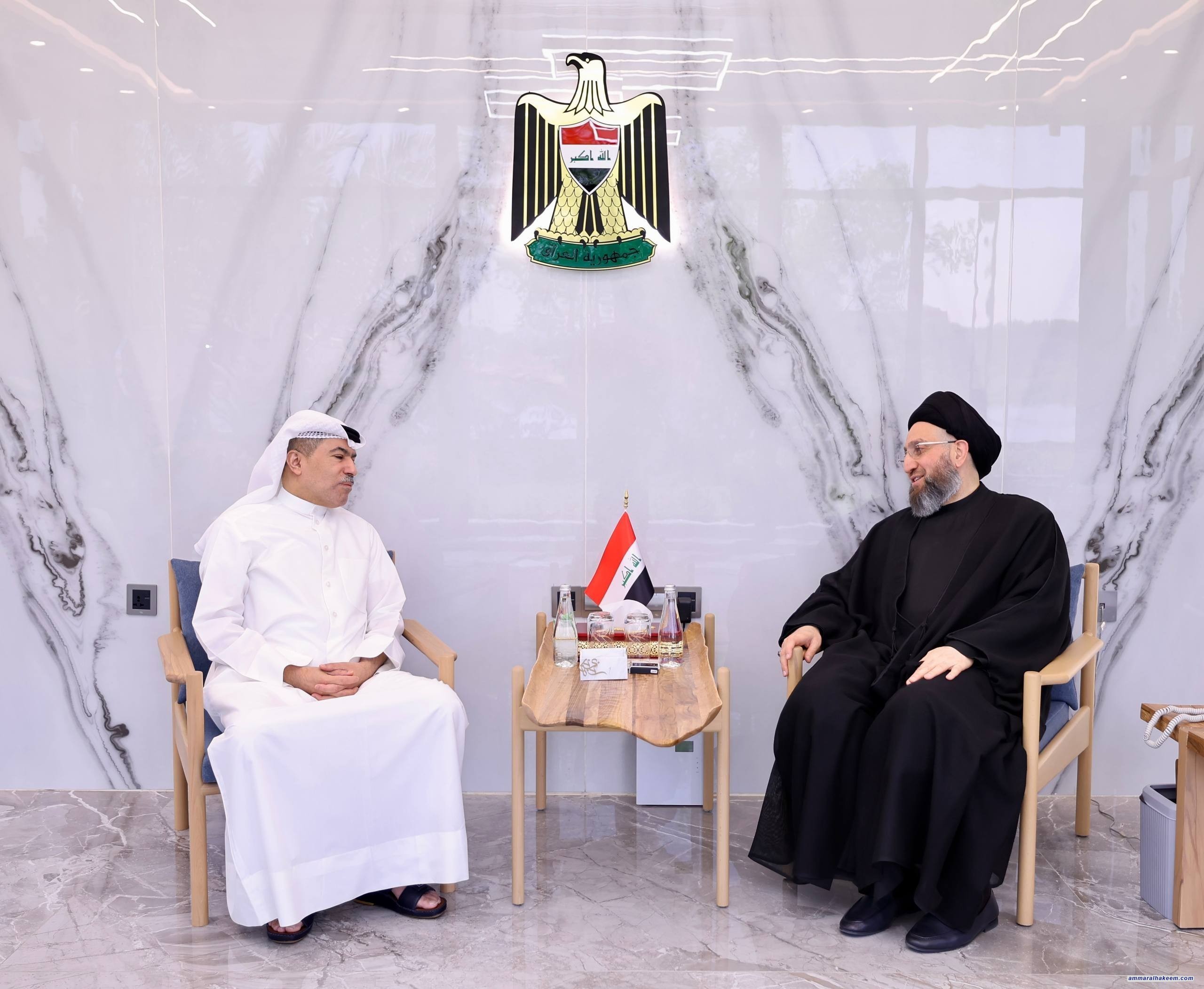 السيد الحكيم يبحث مع السفير الكويتي العلاقات الثنائية وتطورات المشهد الإقليمي