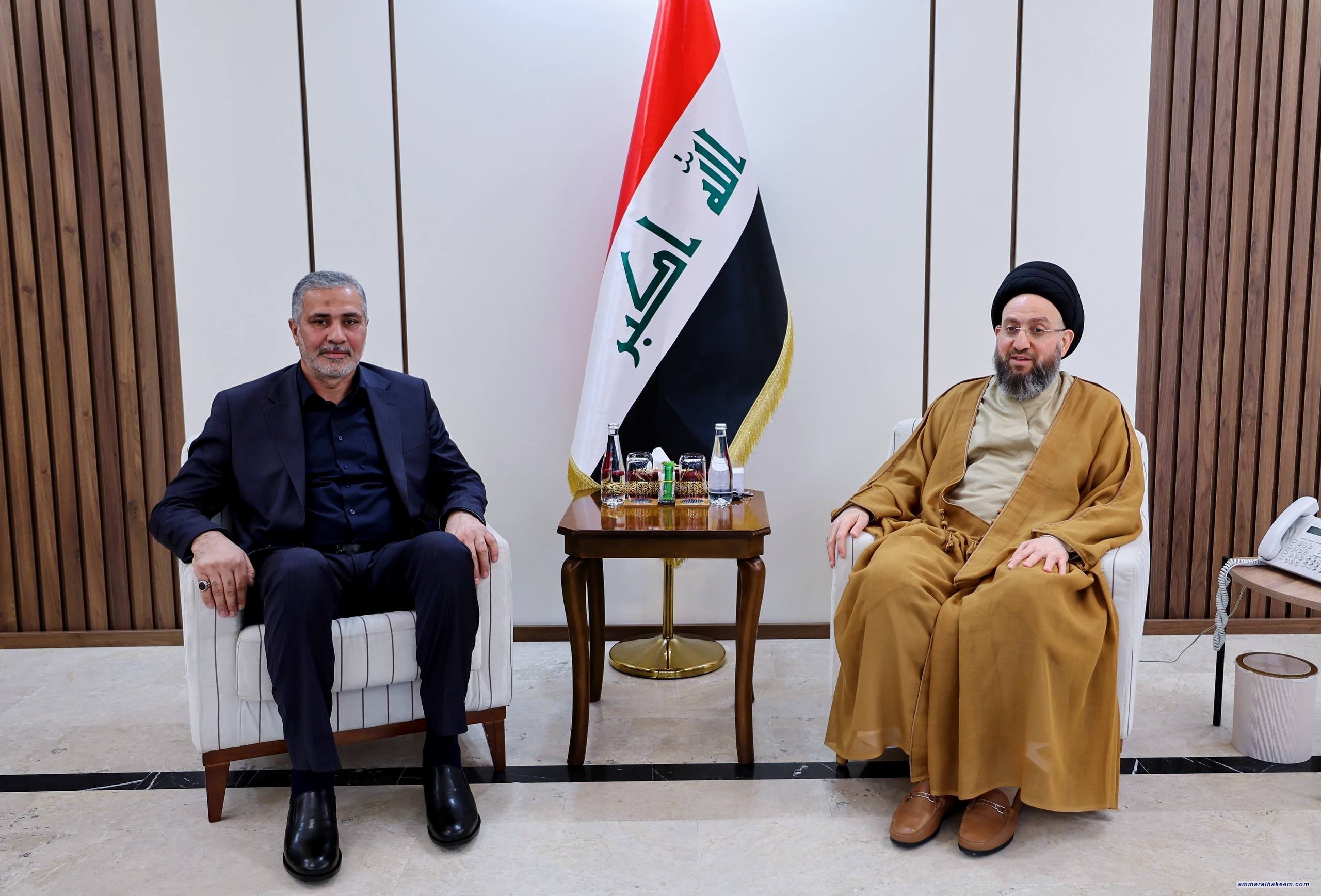 السيد الحكيم يبحث مع الساعدي تطورات المشهد السياسي ويشدد على دعم المحافظات الجنوبية وتحقيق خماسية الخدمات