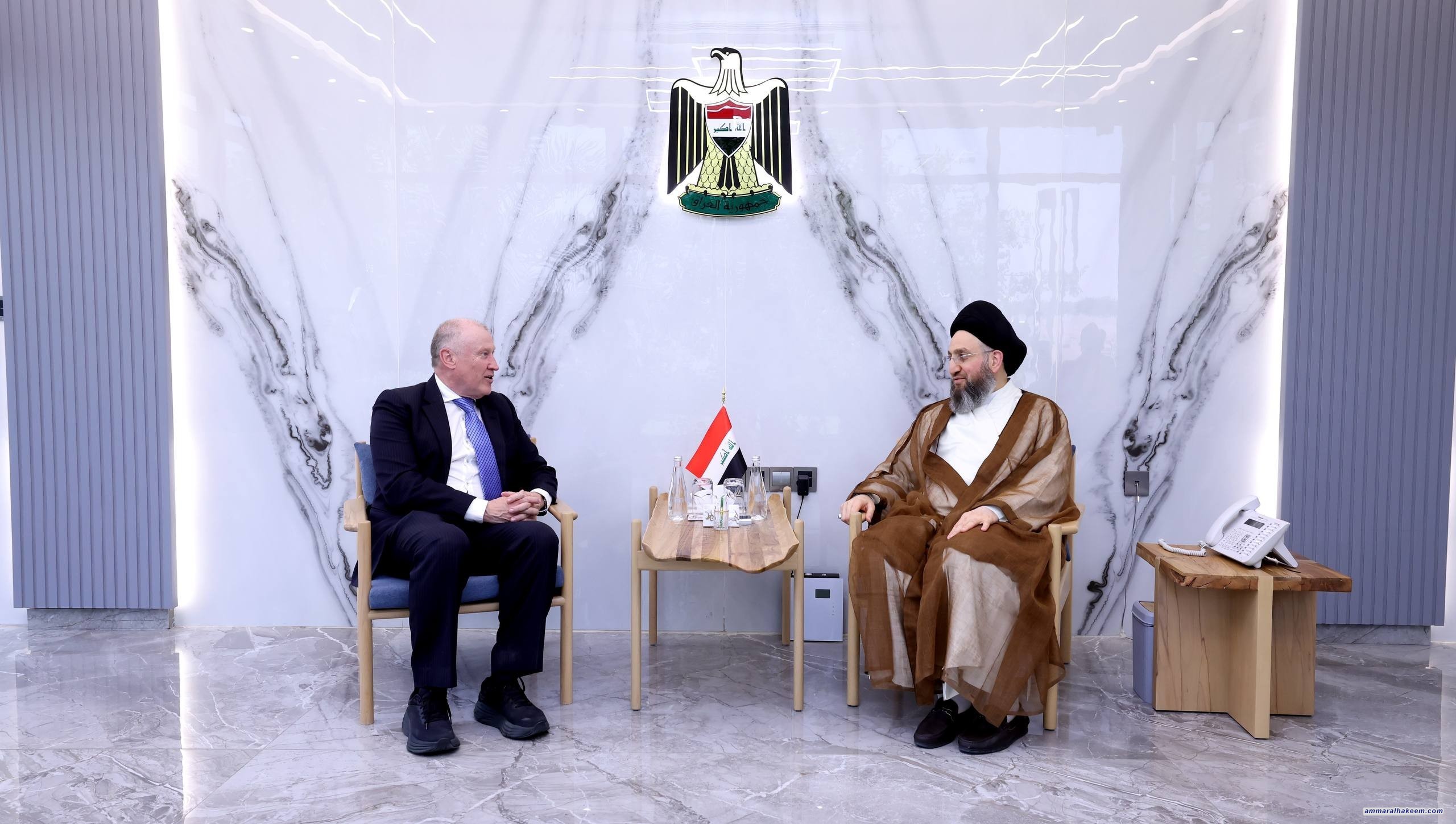 السيد الحكيم يدعو إلى الاستفادة من التجربة الأسترالية في تطوير القطاع الزراعي