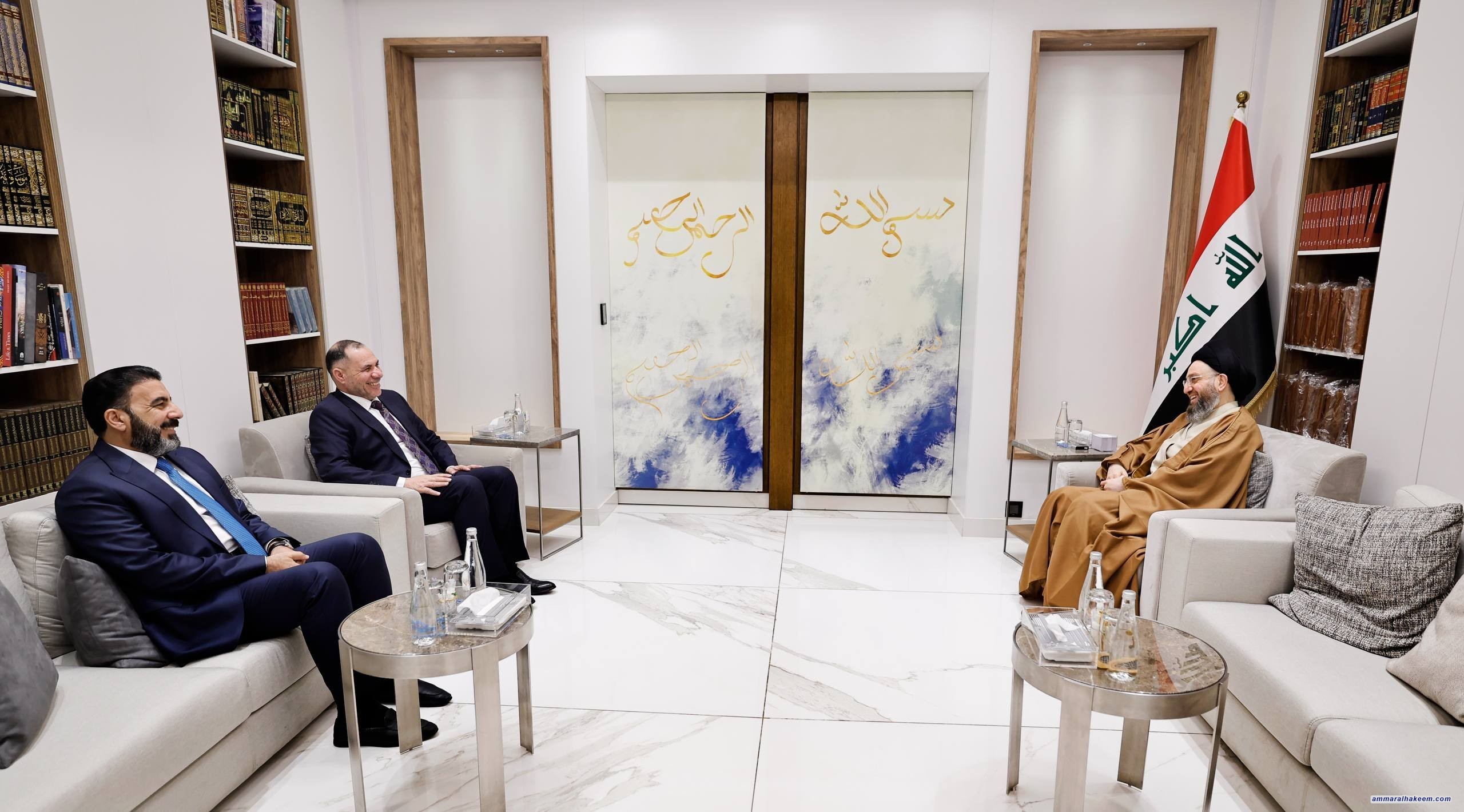 سەماحەتی حەكیم لەپێشوازی پارێزگاری دیوانییە پالپشتی حكومەتە خۆجێیەكان و پارەداركردنیان دووپات دەكاتەوە