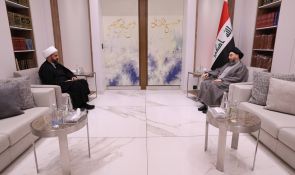 Sayyid Al-Hakeem Receives Al-Khazali, Affirms Supporting Al-Zaidi's Government through Ranks Unity