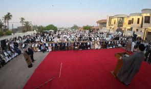 Sayyid Al-Hakeem: to Overcome Economic Challenge Requires Patience, Steadfastness, Hard Work, National Unity